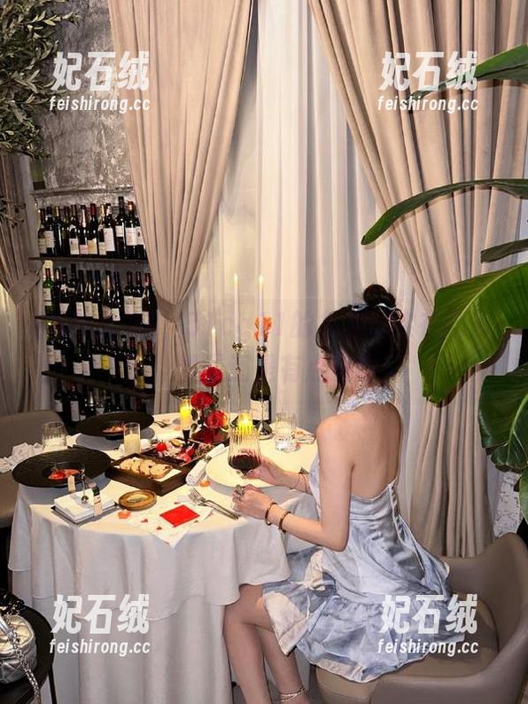 嗨，51cg11的免费瓜实在吃多了，嘴里还是有点发甜！
