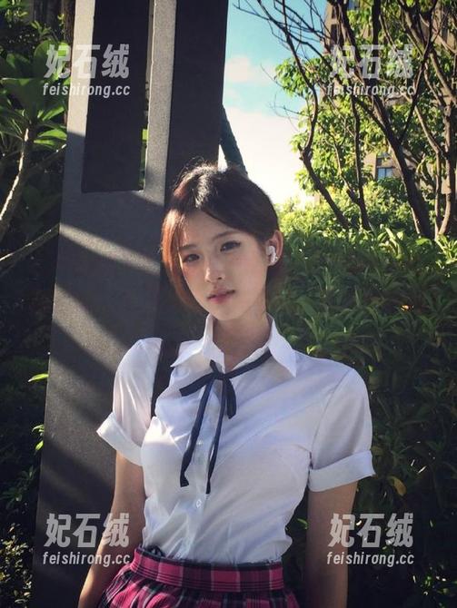 58吃瓜 噢,对了,别忘了在58吃瓜收藏你的‘十万草莓事件’哦,真想好好抖一抖!