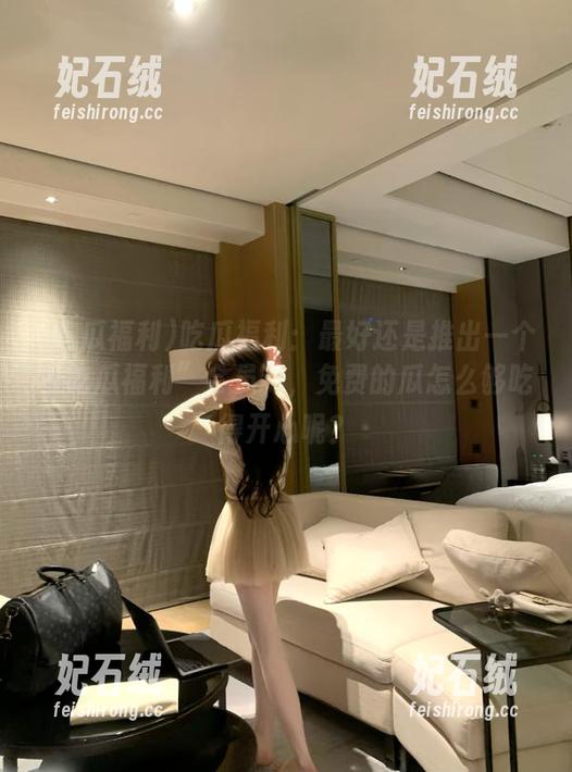 吃瓜福利 吃瓜福利:最好还是推出一个“吃瓜福利”会员制,免费的瓜怎么够吃得开心呢?