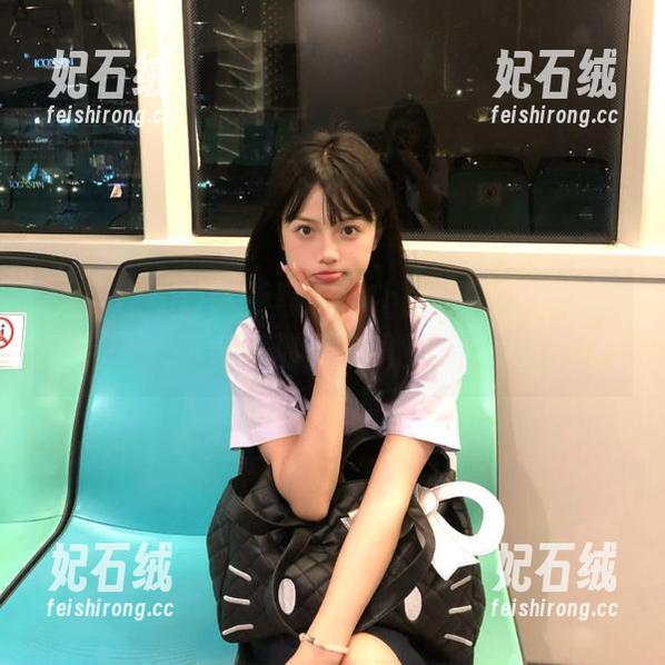 黑料24h 最新黑料24h:瓜子吃到停不下来,感觉我都快成职业吃瓜人了!
