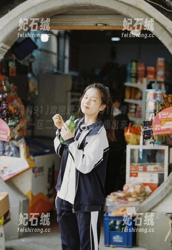 黑料91 欢迎进入黑料91的传送门,把在线一区二区的八卦集体爆出来,哈哈哈!