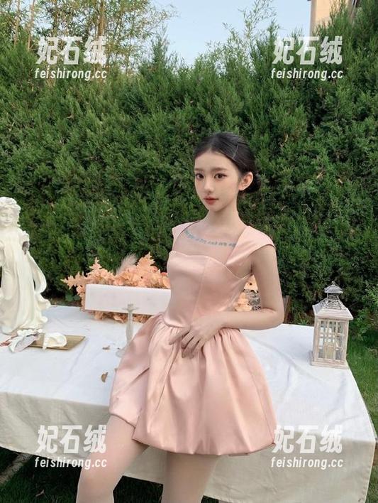 告别无聊，zztt32.ccm黑料不打烊导航，让你在八卦中迷失方向！