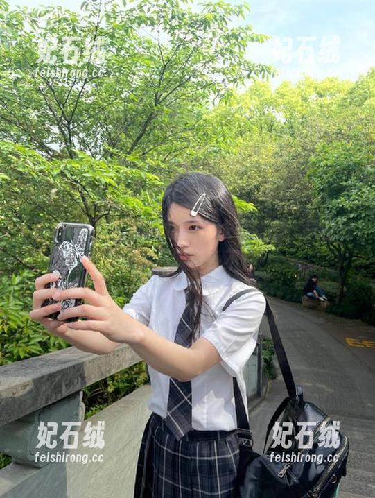 黑料社 黑料社网站,在线等消息,只怕瓜太甜,心脏承受不住!