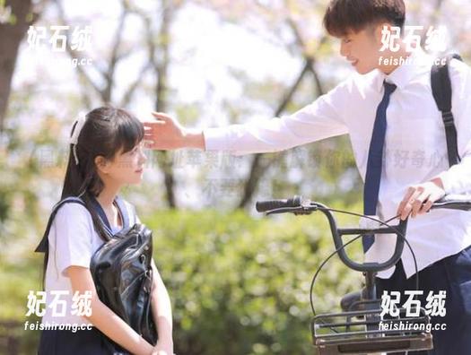 黑料网址苹果版：一键解锁你的八卦好奇心、不要犹豫！